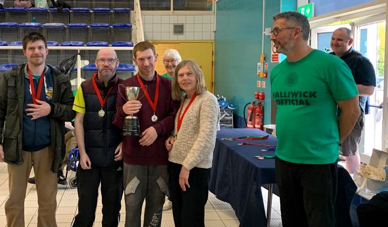 Stephen, Damon, Darren and Ann with Jackie, Laurie and Martyn